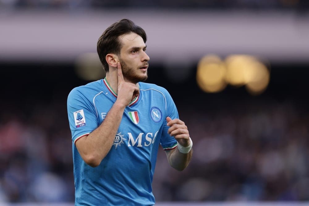 Khvicha Kvaratskhelia al PSG: Una Perdita Importante per il Napoli