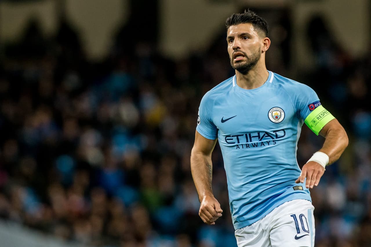 Il Kun Aguero festeggia, compie 34 anni l'eroe di Manchester con il cuore fragile