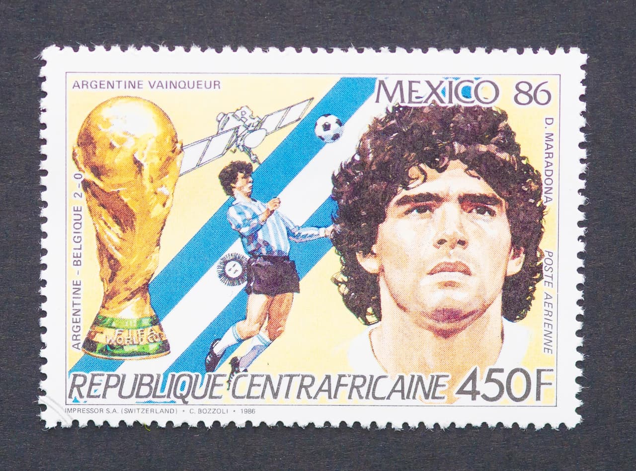 Da Maradona a Cristiano Ronaldo, la classifica delle maglie più pagate all'asta