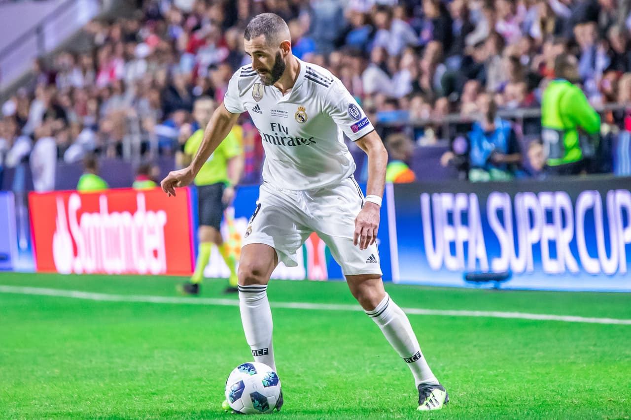 Capocannonieri d’Europa: Lewandowski, Salah e Benzema dominano i rispettivi campionati, in Serie A e Ligue 1 sfida all’ultimo gol