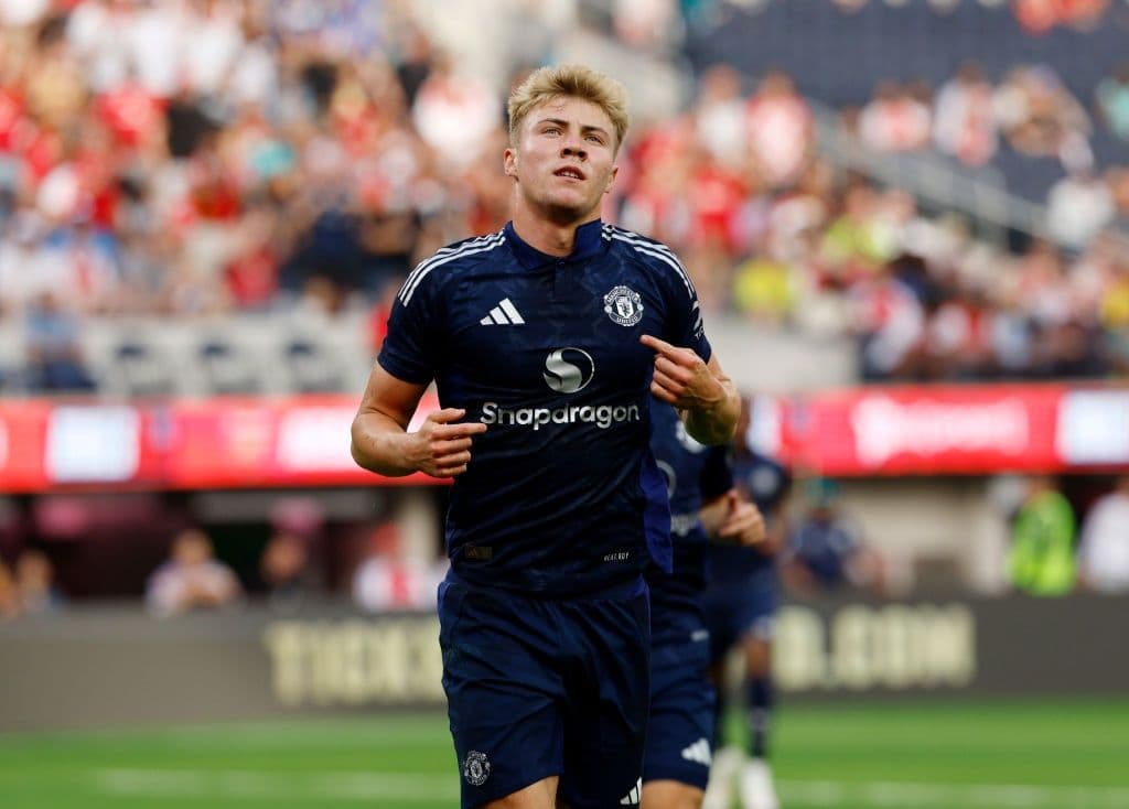 Hojlund-Napoli, ci siamo: l'ormai ex Manchester United ha svolto le visite mediche