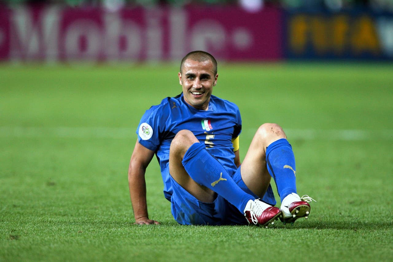 Fabio Cannavaro compie 49 anni, tutti i numeri della leggenda della Nazionale: dagli esordi a Napoli fino al trionfo di Germania