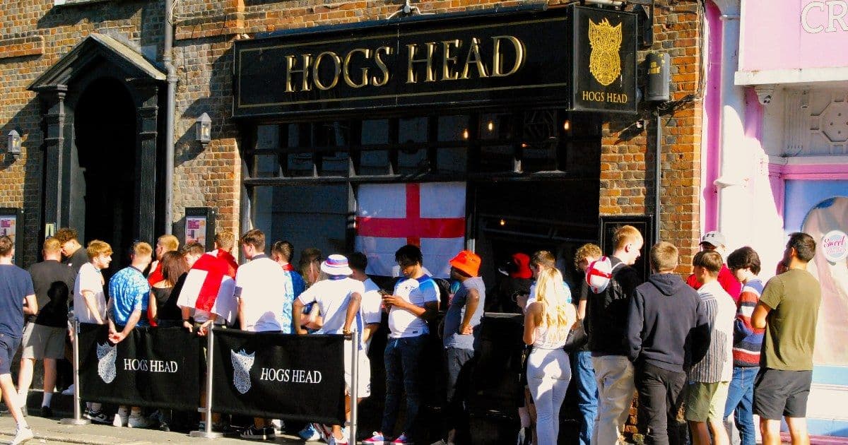 Mondiali 2026: Pub aperti fino a tardi nel Regno Unito per le sfide decisive