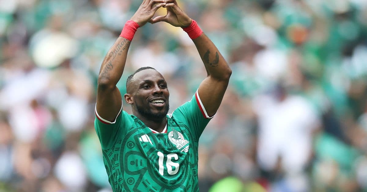 Quiñones è il primo calciatore messicano a segnare il primo gol di un Mondiale