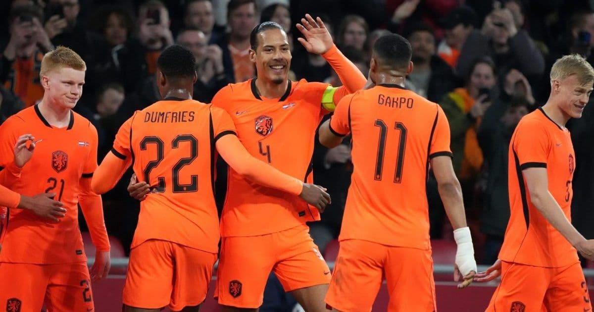 Sono tre le sfide tra Olanda e Germania che hanno fatto la storia del calcio mondiale