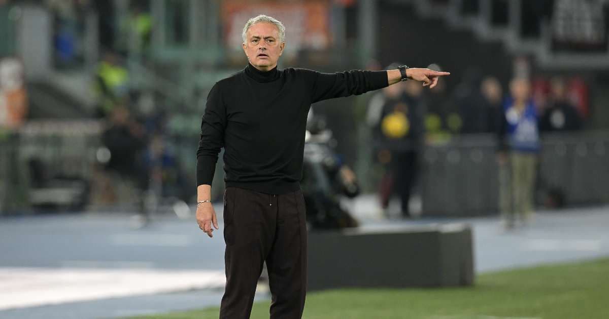 Mourinho furioso: "Alcuni giocatori non voglio più vederli in campo"