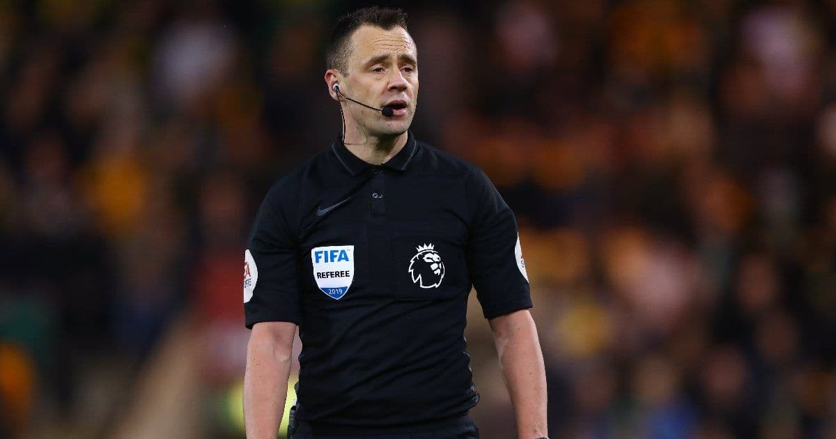 Il caso Stuart Attwell: l’arbitro "bandito" dalle partite del Nottingham Forest
